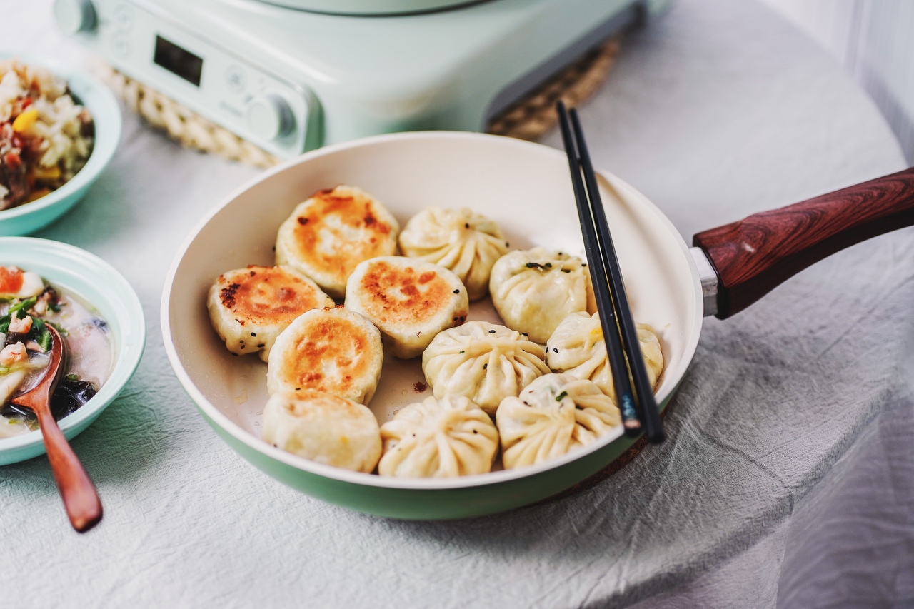 羊肉手抓饭+生煎青菜粉丝包+海鲜面鱼羹（北鼎多功能电磁铸铁锅）的做法 步骤19