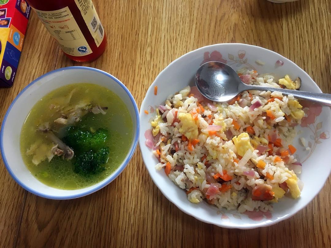 香肠炒饭