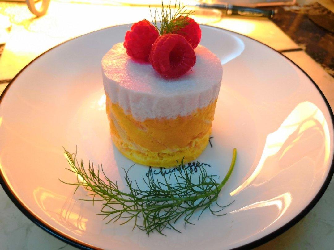 （视频菜谱）树莓慕斯蛋糕