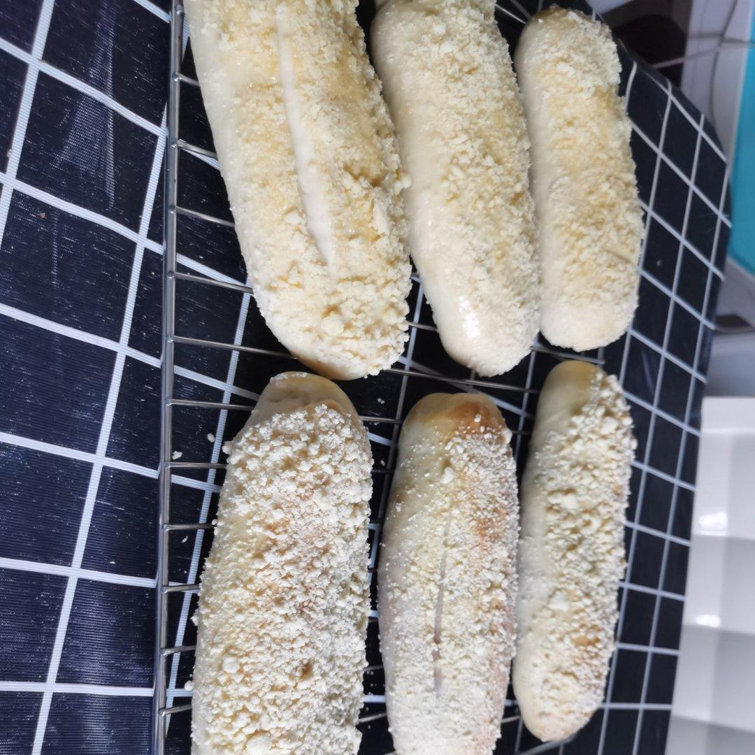 芋泥咸蛋黄软欧包
