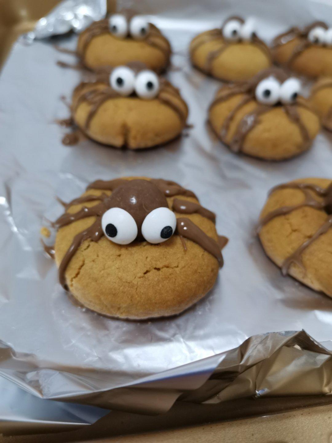 万圣节蜘蛛花生酱曲奇