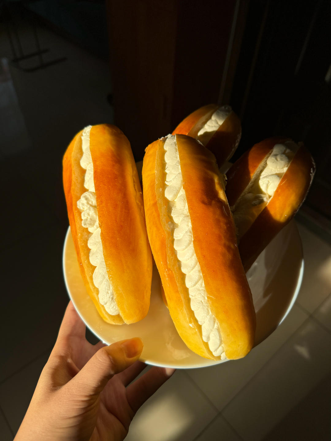 草莓🍓奶油毛毛虫面包/香甜柔软/童年味道