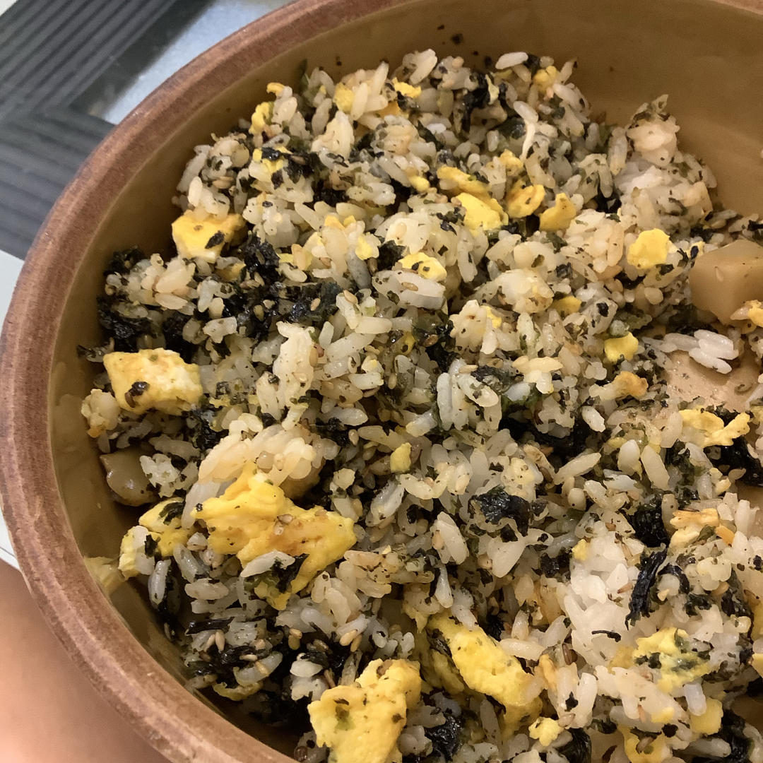 老爸的美食！
超简单超好吃的紫菜炒饭！