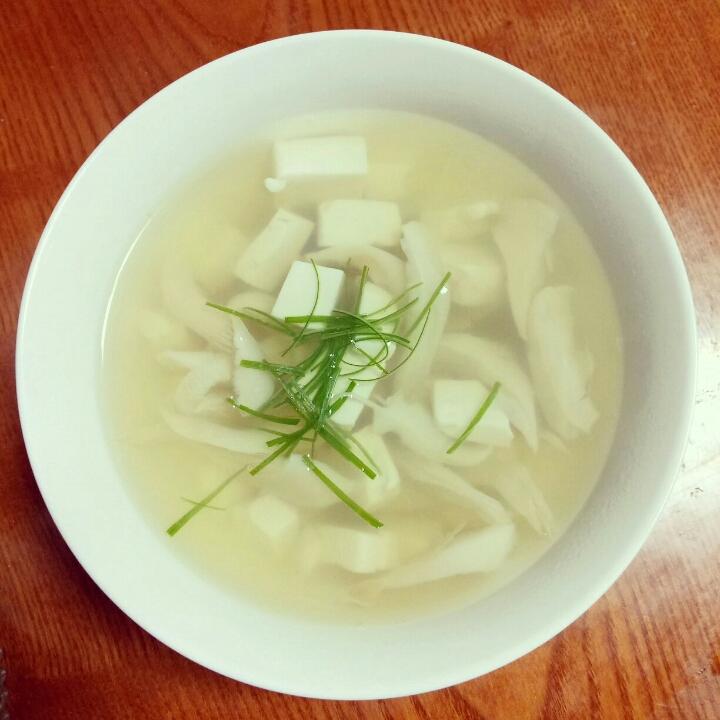 平菇豆腐湯的全部作品