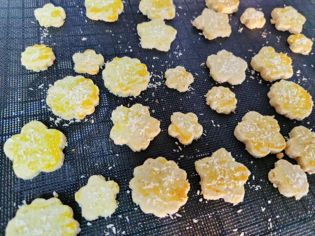 椰香饼干的做法