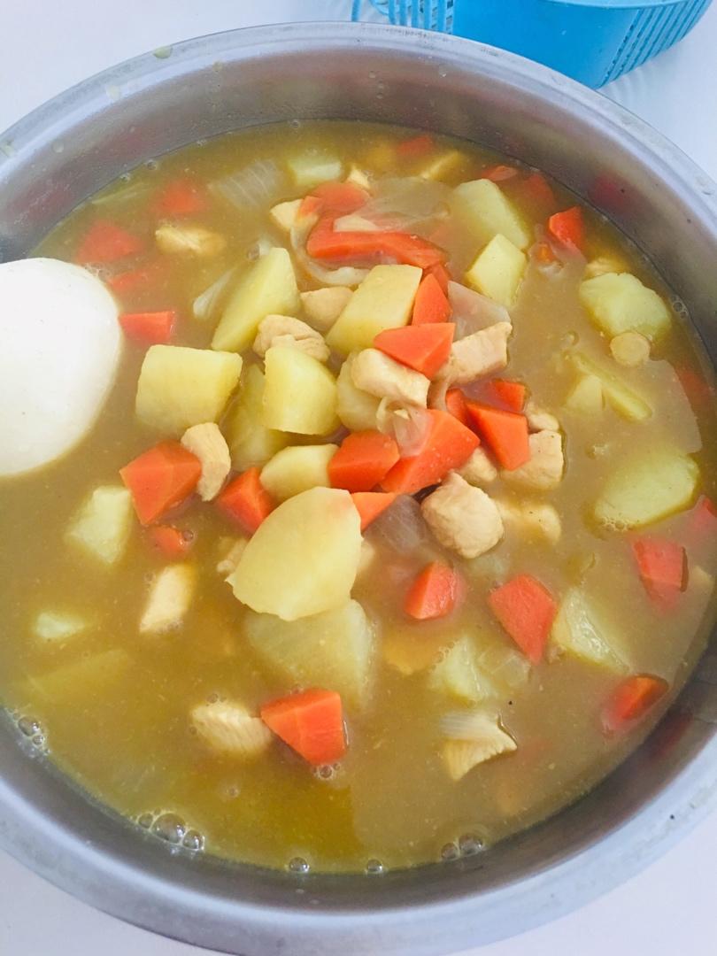 咖喱鸡肉饭