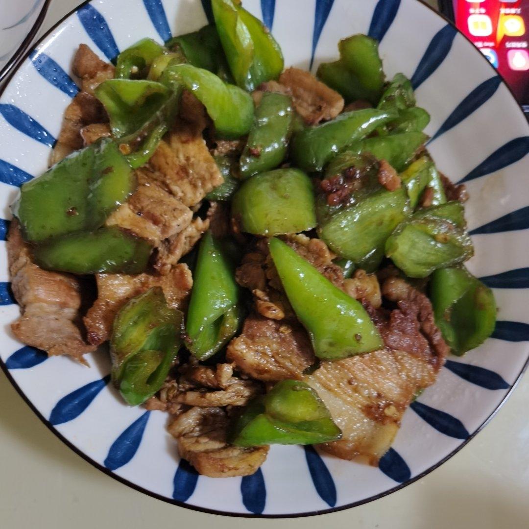 下饭神器👉青椒炒肉