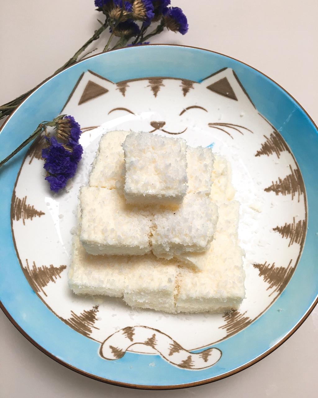 完胜85度C牛奶椰丝小方