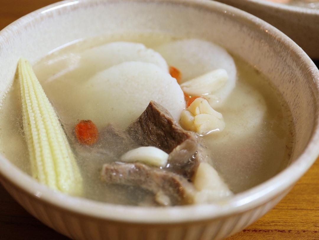 山药玉米排骨汤