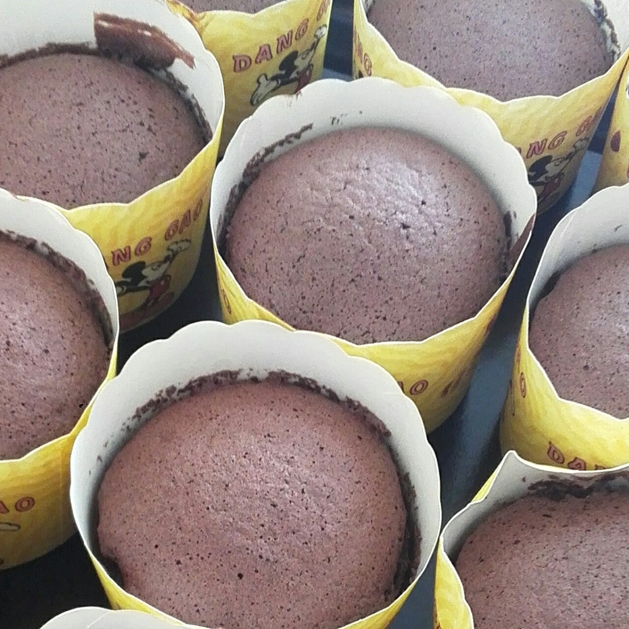 超简单完美戚风蛋糕（6寸2蛋）附打发、翻拌、脱模视频