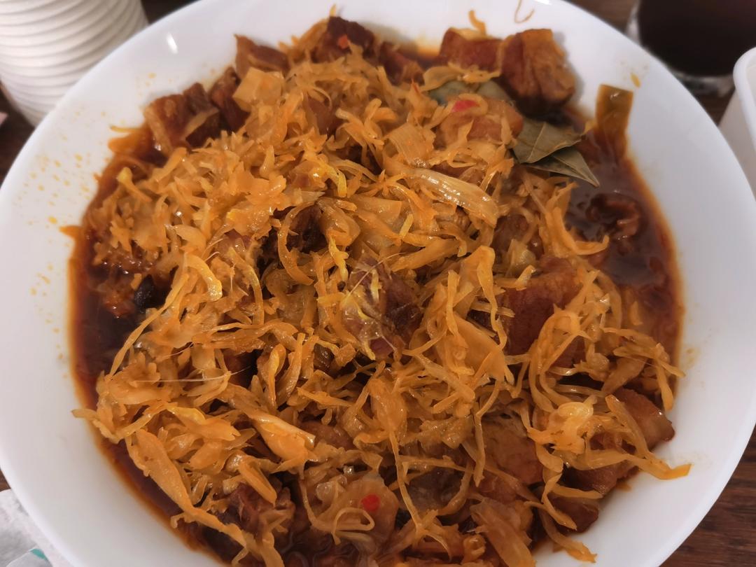 红烧肉烩酸菜