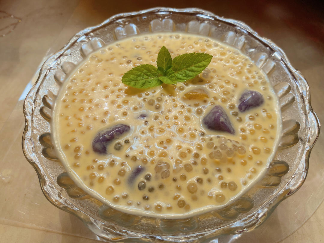 港式甜品——杨枝甘露(芒果西米露)附芒果花切法