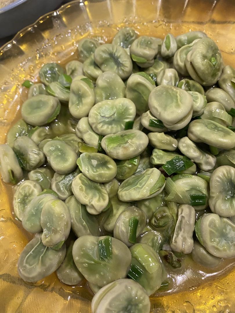 葱炒蚕豆