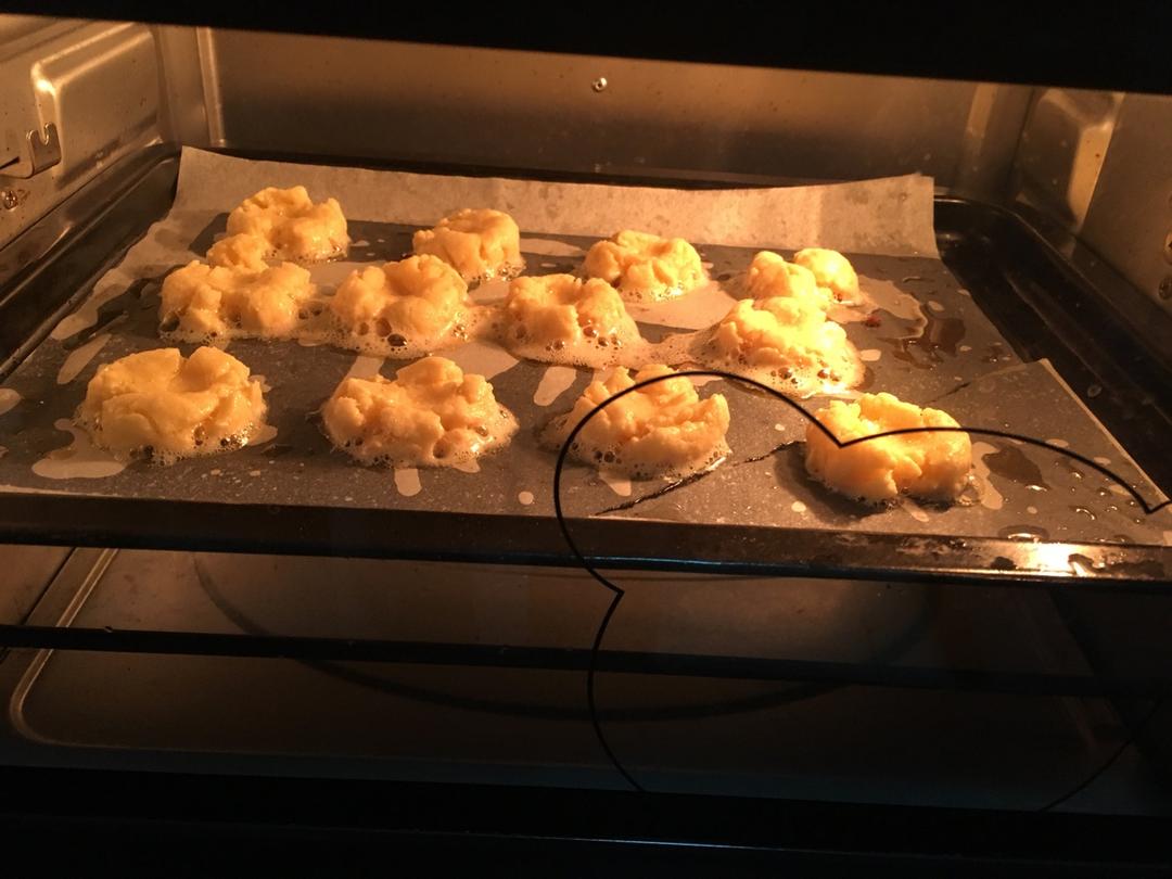 没有黄油也同样做出香酥不腻，花纹立体清晰的曲奇