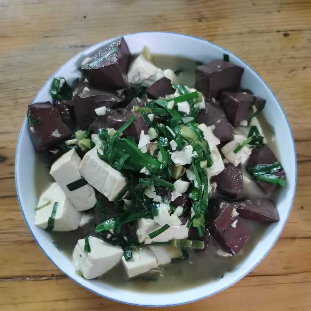 猪血烧豆腐