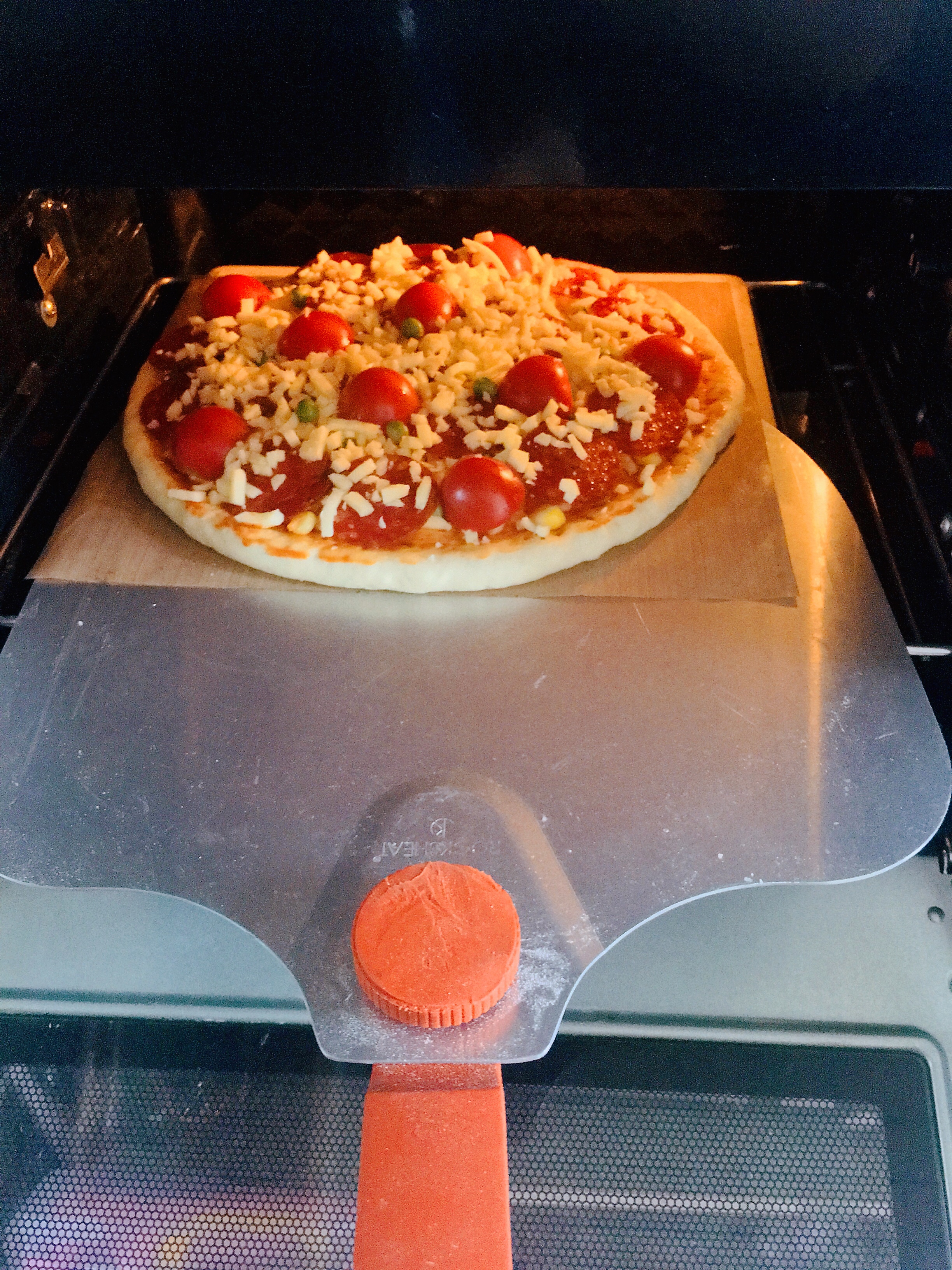 既快手又味道正的家庭版披萨！（石板烤披萨更加分！）的做法