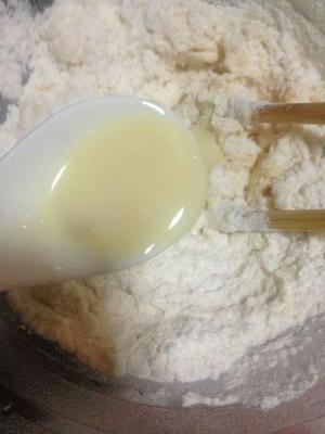 奶香玉米卷°DIY创意小甜点๑的做法 步骤3