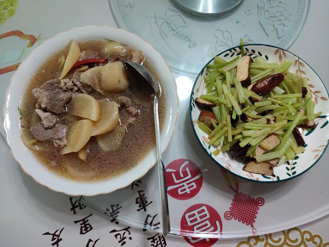 每周都要吃一次的羊肉炖萝卜