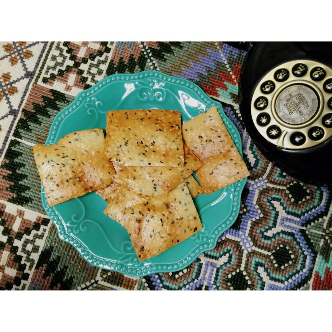 越吃越想吃——黑白芝麻薄脆