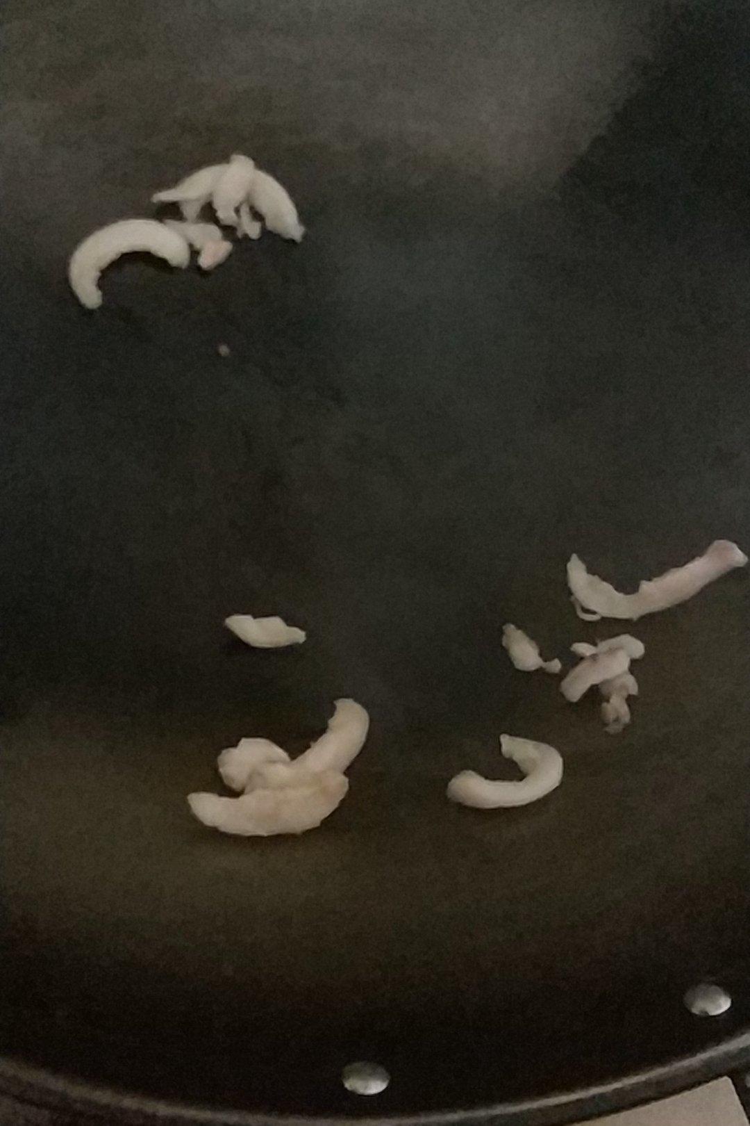平菇腐竹煲(清甜易做)