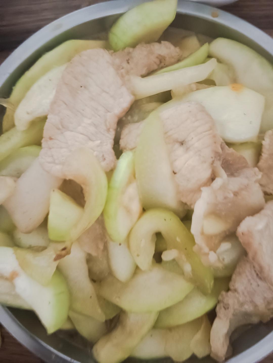 葫芦瓜炒肉片