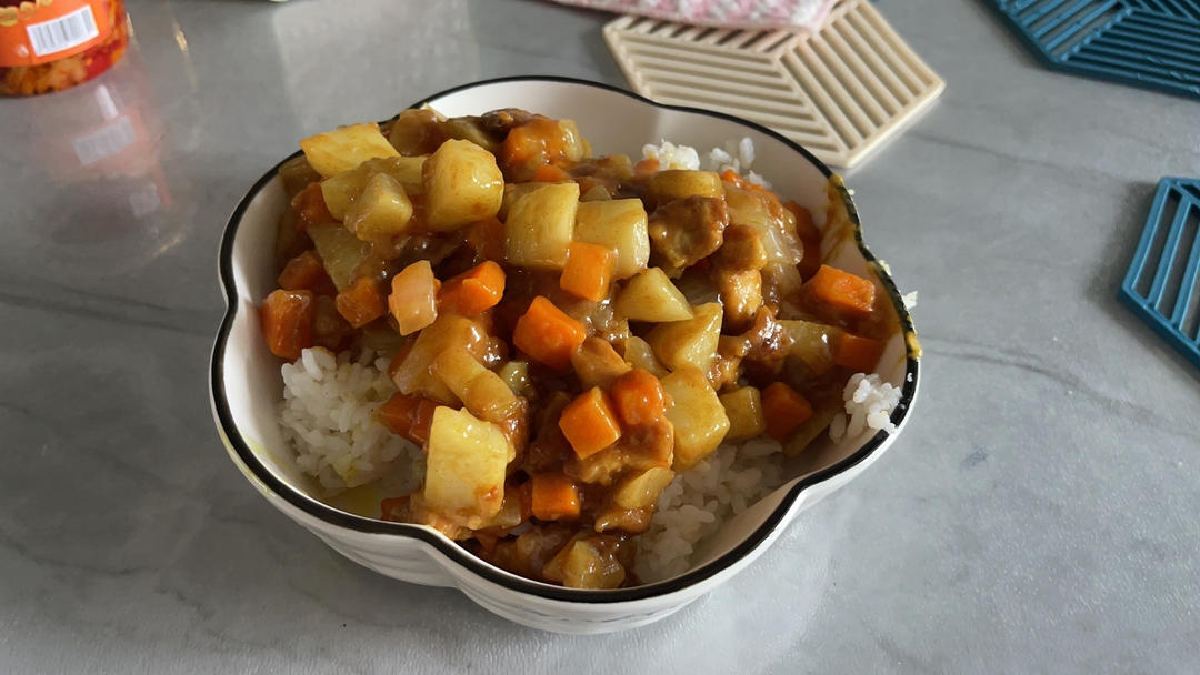 咖喱鸡肉饭