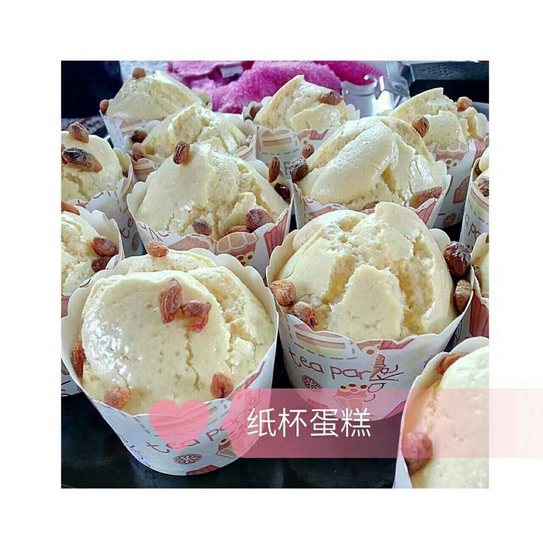 软绵绵戚风纸杯蛋糕