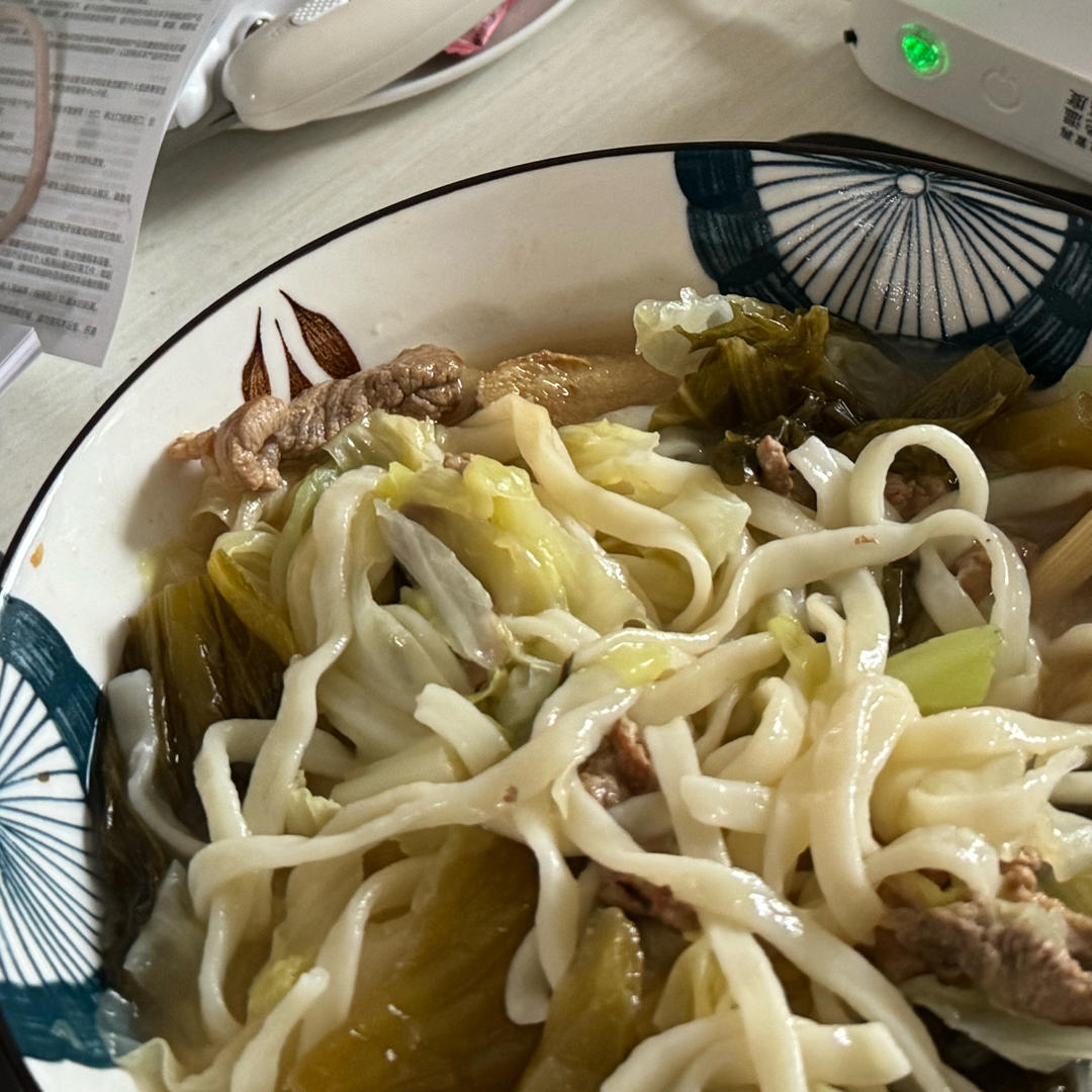酸菜肉丝面