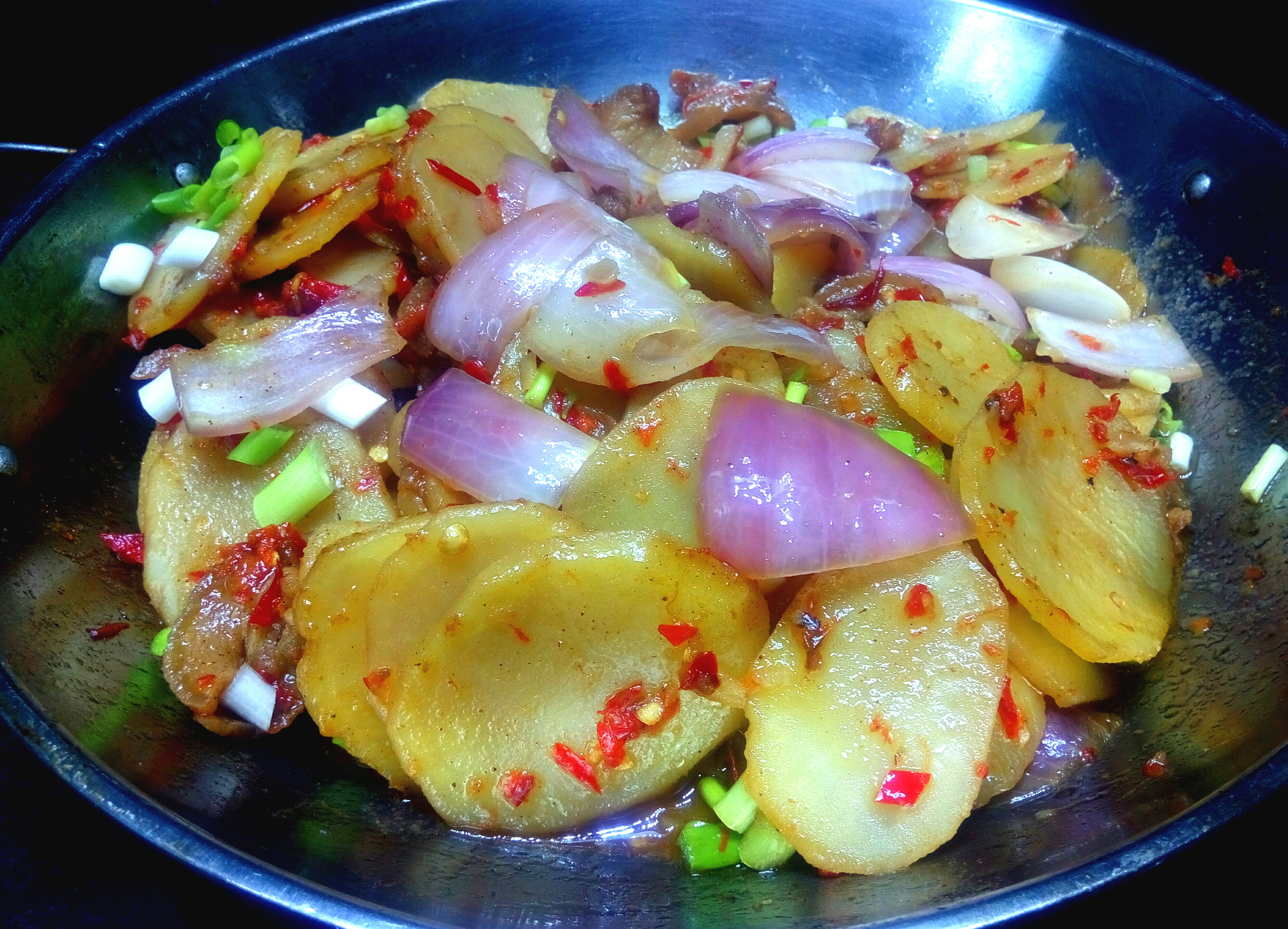 看图做菜之：干锅洋葱土豆片的做法