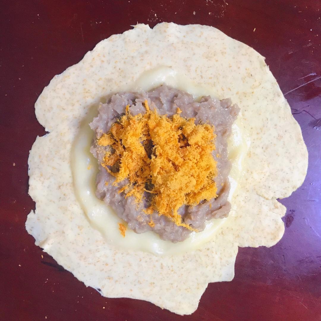 无糖健康♡全麦芋泥肉松欧包