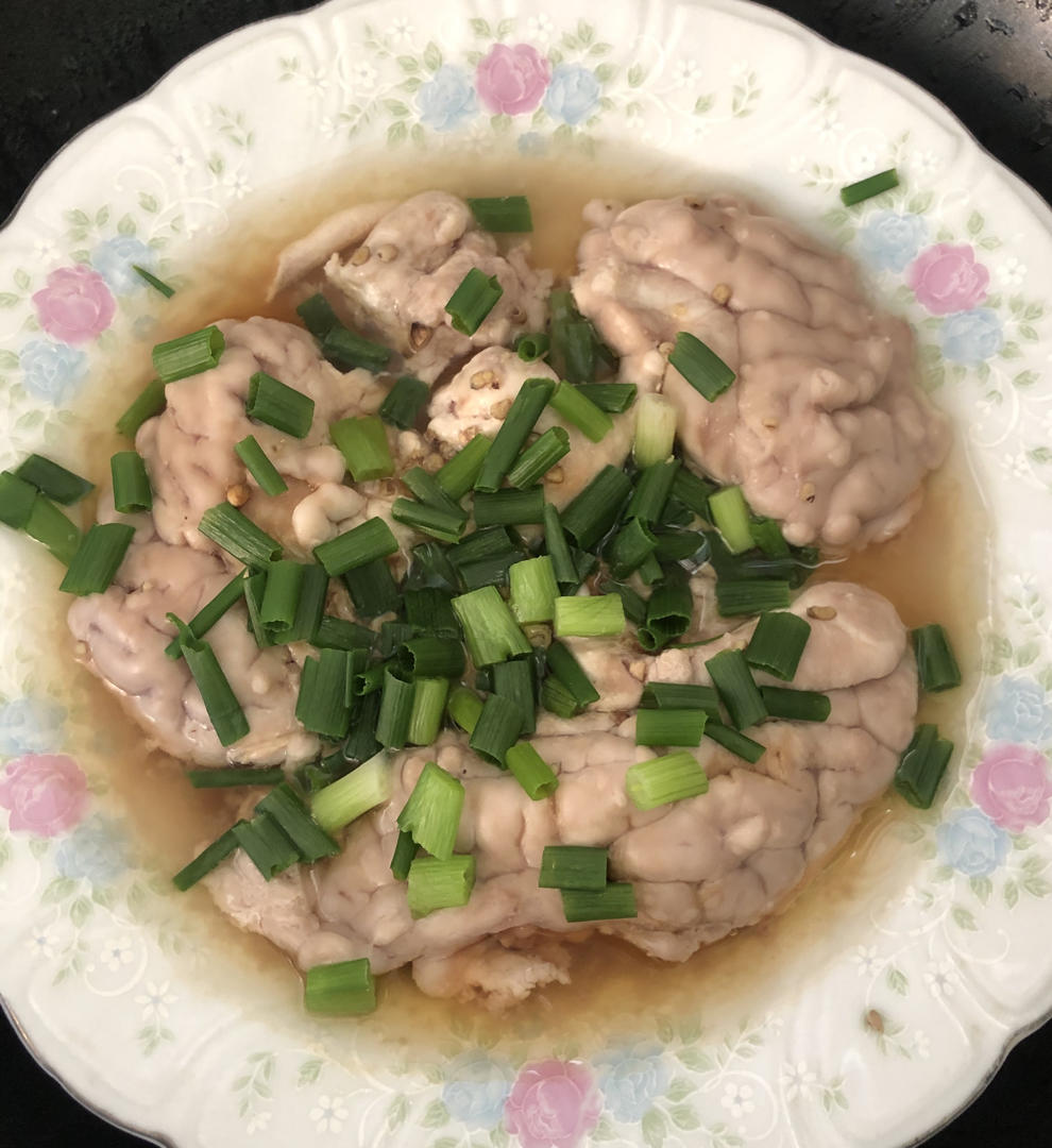 清蒸猪脑花
