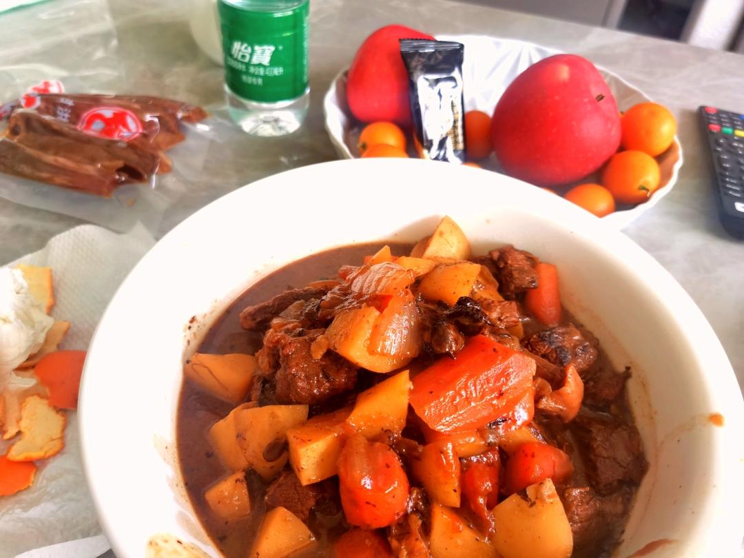 红烧牛肉土豆 （独家秘制）