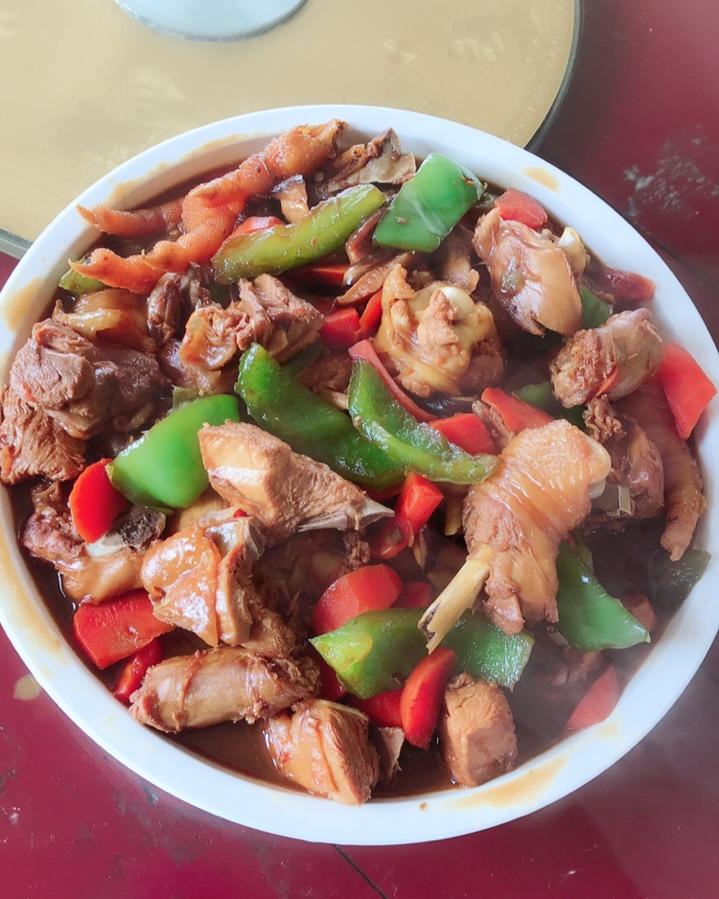 黄焖鸡米饭