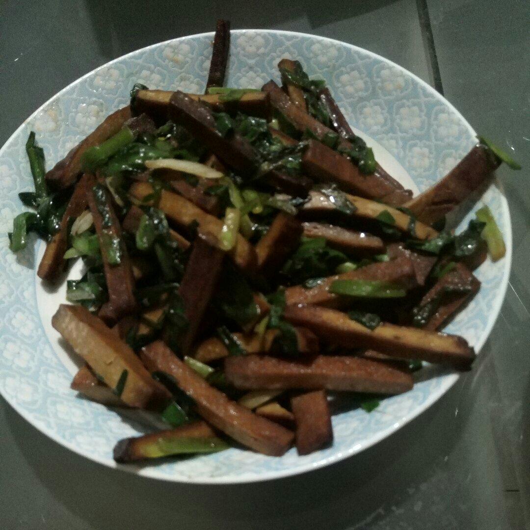 韭菜炒香干