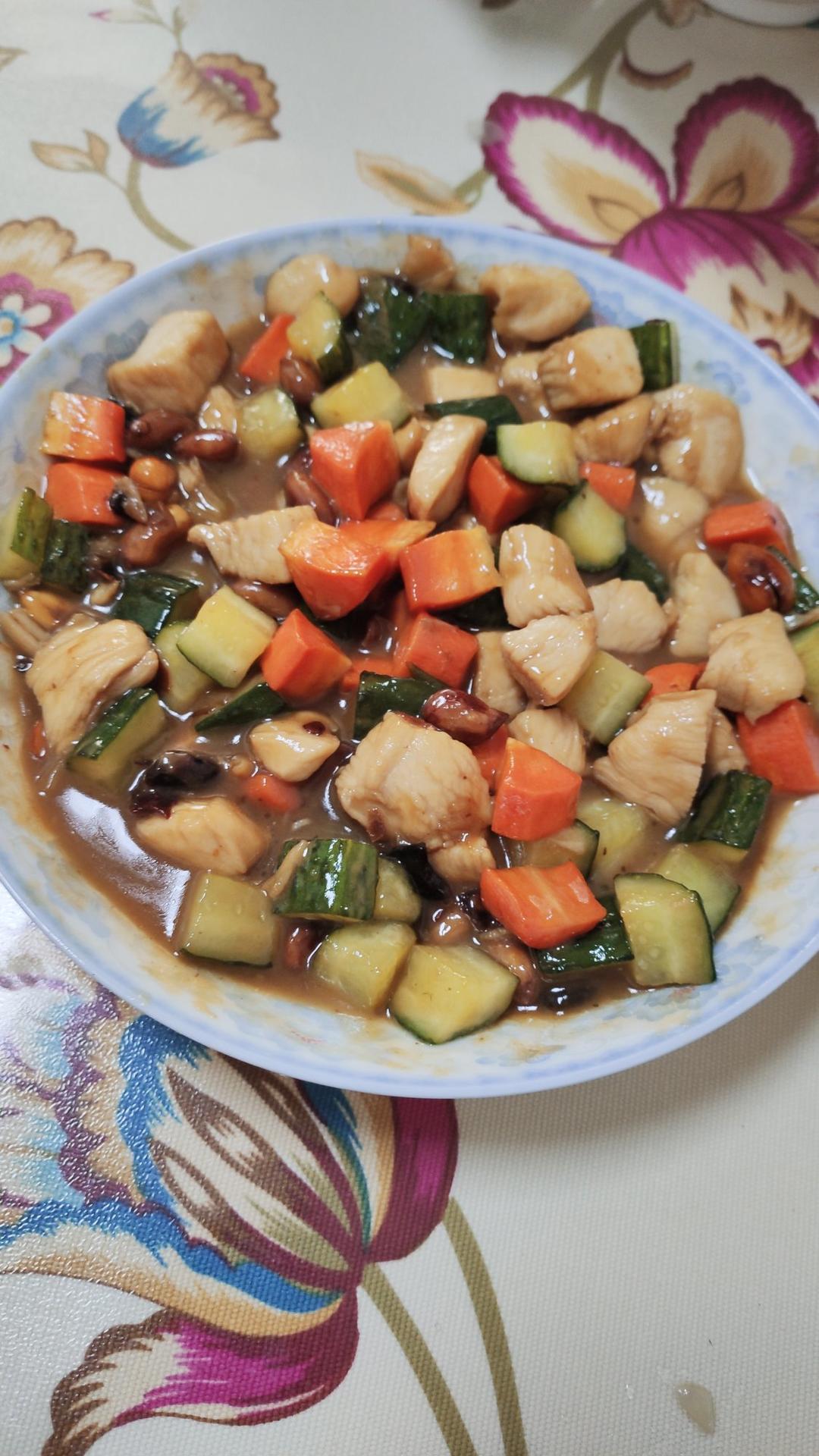 峨嵋酒家的宫保鸡丁（家常做法）