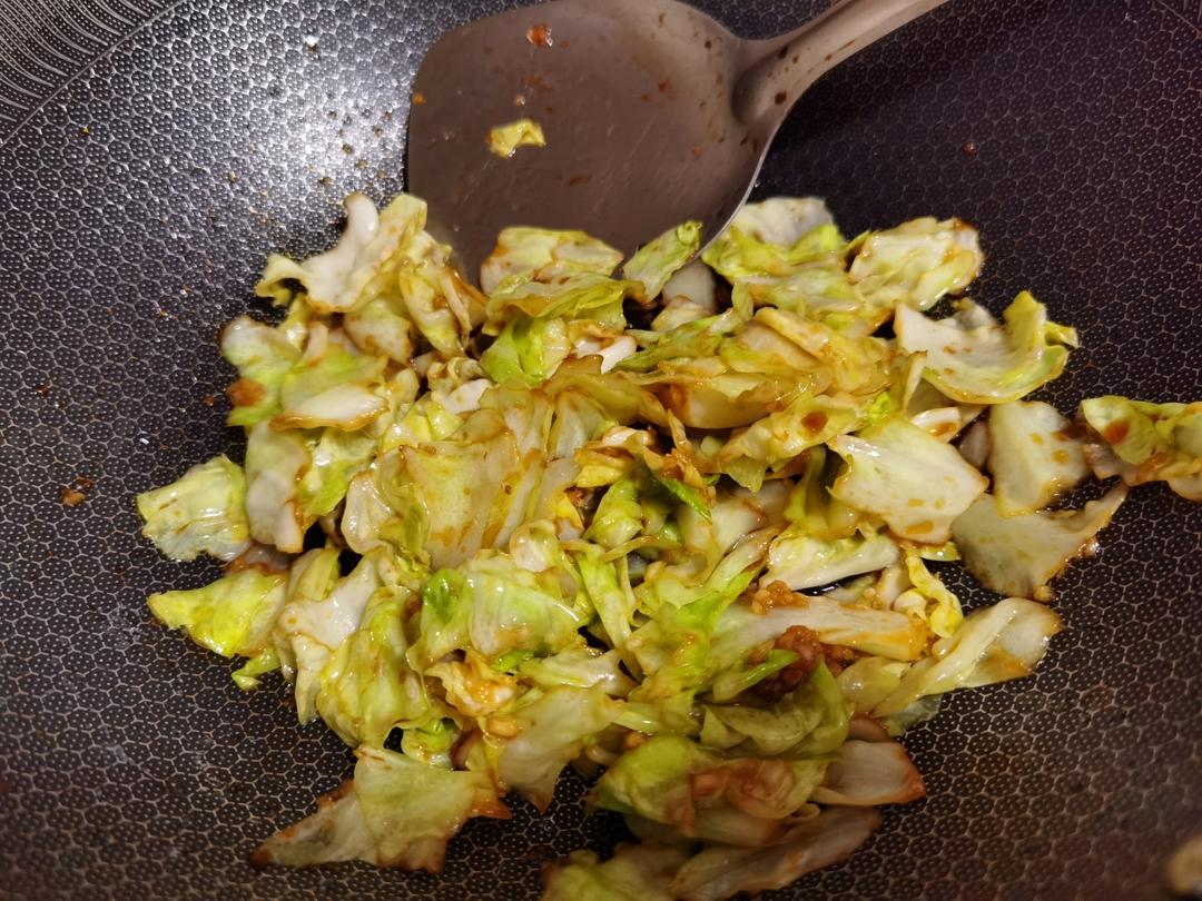 厨师长教你：8种不同的包菜做法，这里总有一款属于你的菜