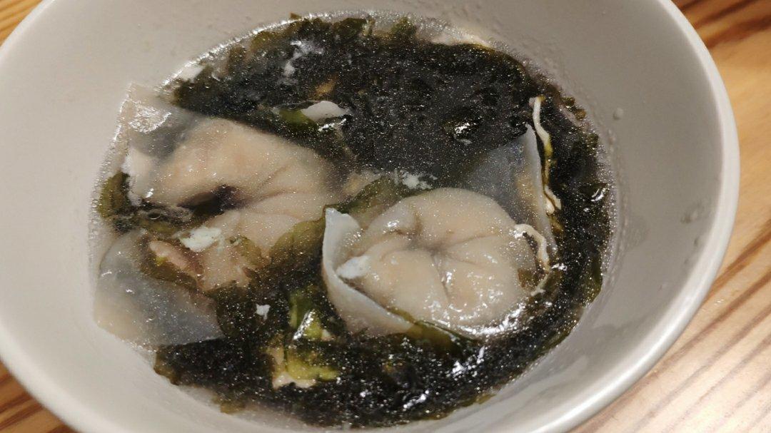 鱼皮饺紫菜鸡蛋汤