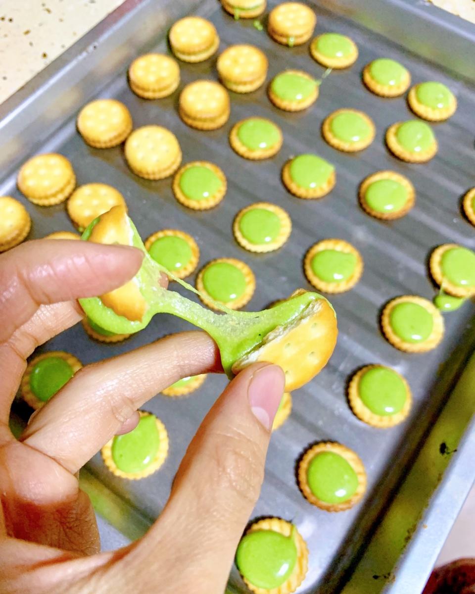 快手纽扣牛扎饼干