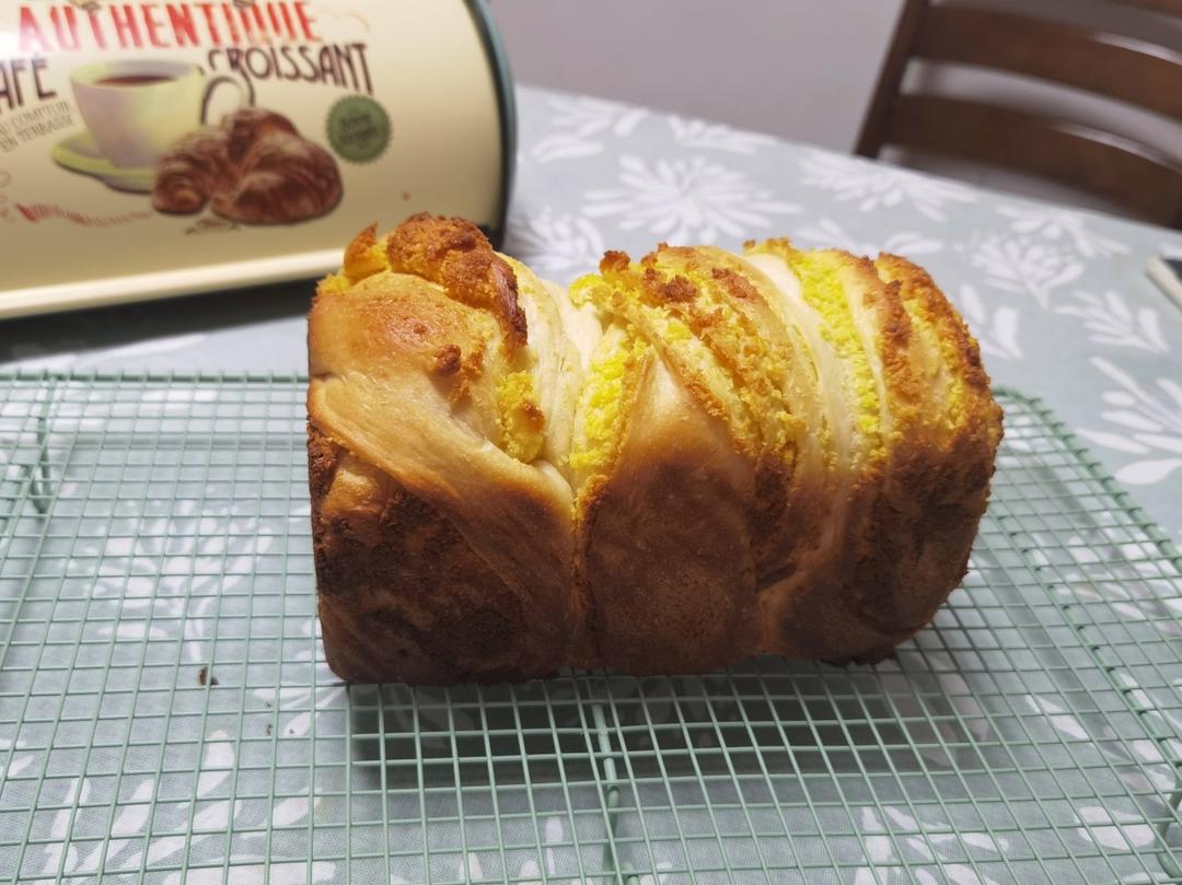 椰蓉满满吐司！幸福的味道。