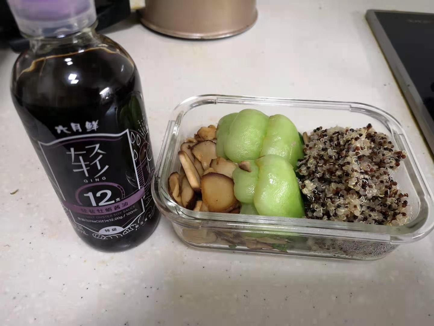 好吃的大花菇炒油菜的做法 步骤9