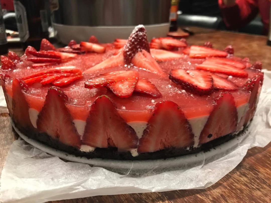 奥利奥草莓酸奶慕斯蛋糕（6寸）