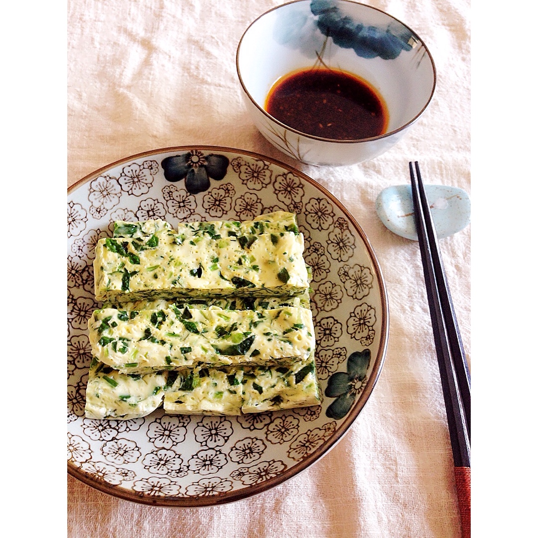 蘸汁菠菜鸡蛋糕——春季养生多吃菠菜