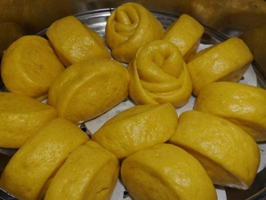 新手也可以--详解如何做出人见人爱、金黄的南瓜馒头