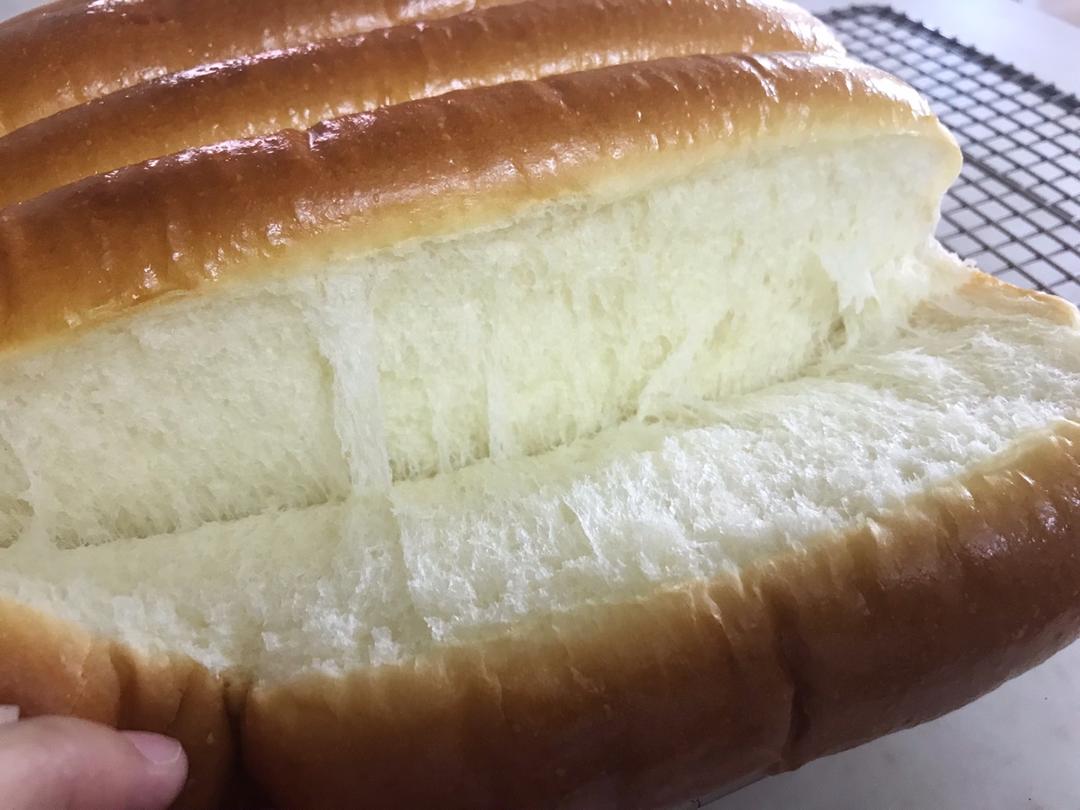 【视频食谱】超级柔软的鲜奶排包