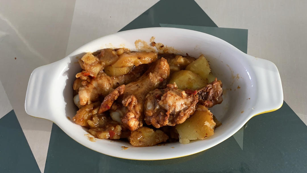 不需要厨艺的减脂餐——电饭煲焖鸡腿