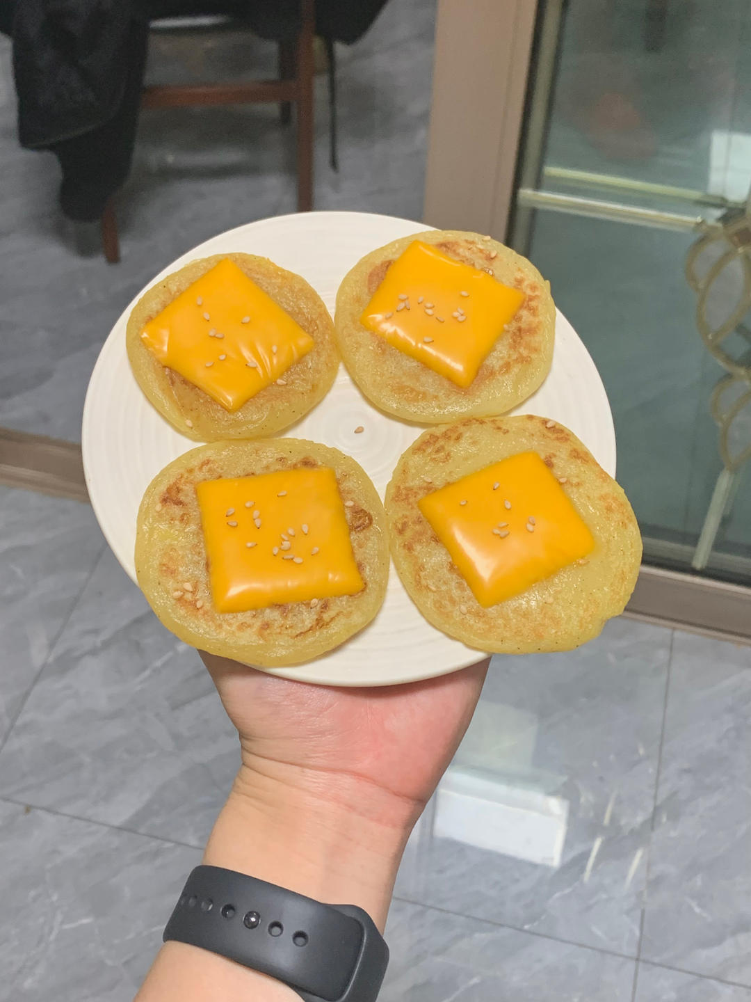 连吃三天吃不腻的芝士土豆饼，还会拉丝哦～