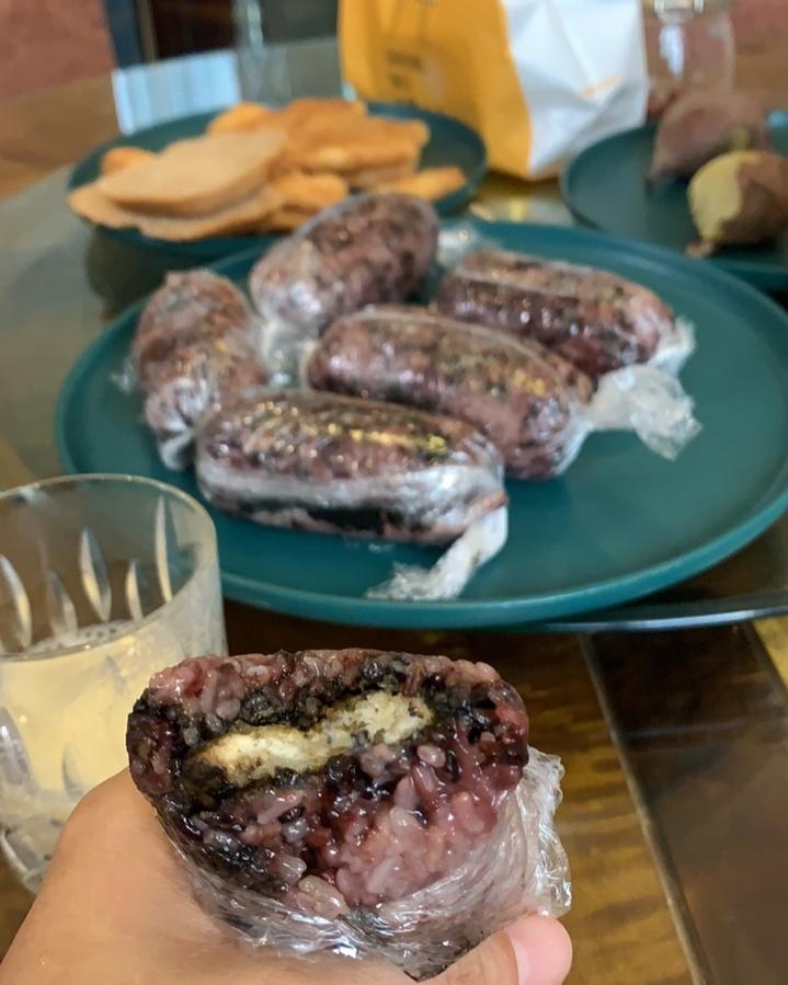 糍饭（糯米包油条）