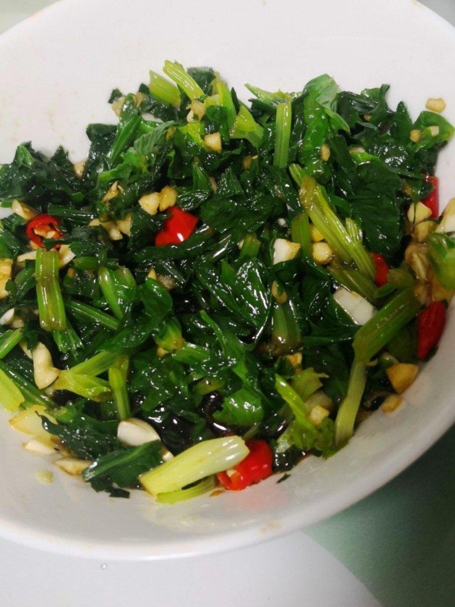 芹菜叶怎么吃