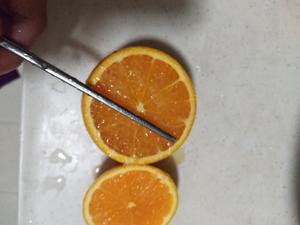 止咳化痰炖橙子的做法 步骤3