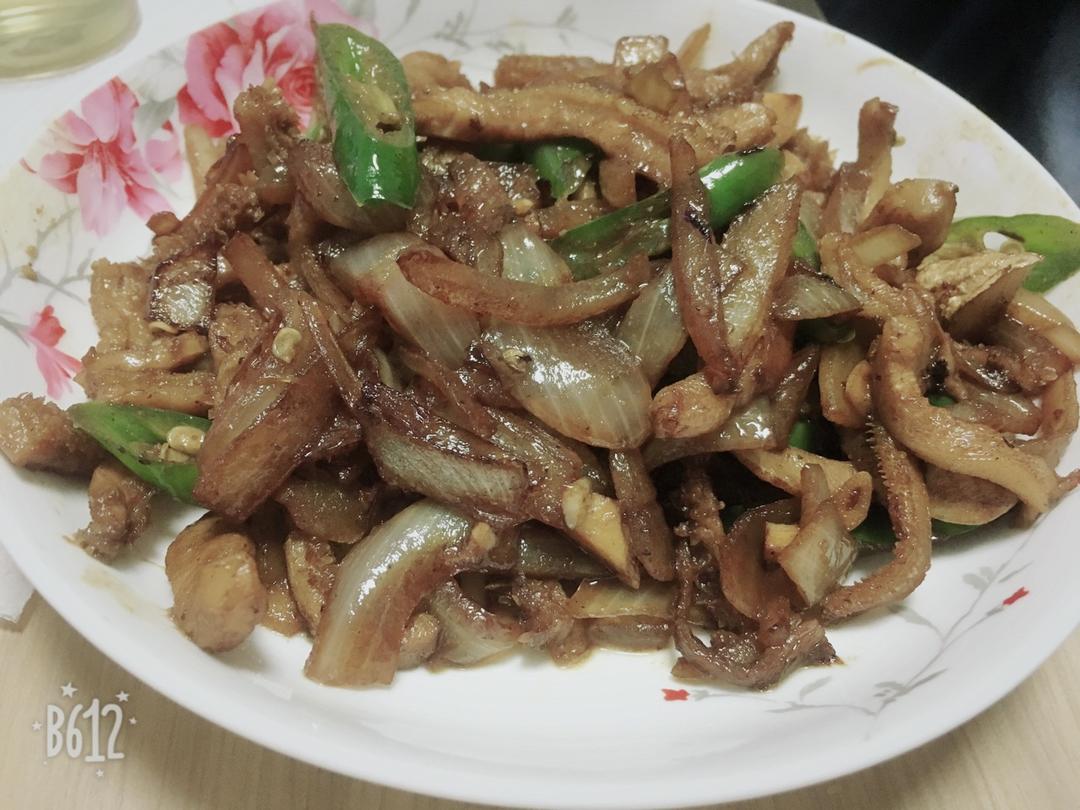双椒炒牛肚丝